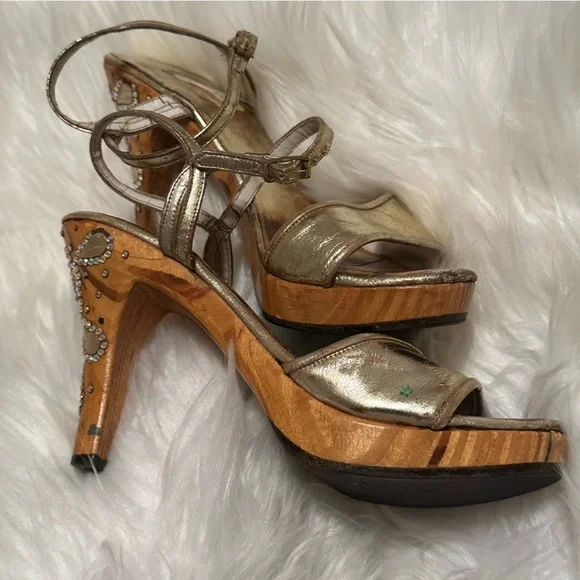 Vintage Wooden Rhinestone Heels (size 6)